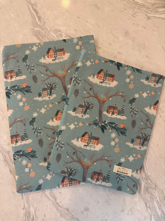 House Winter Scene Book Sleeve